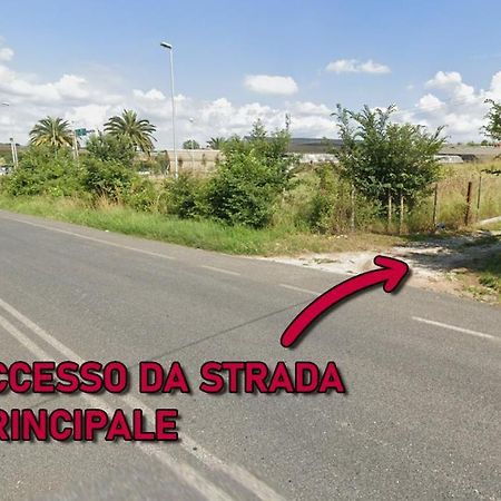 Casale Bianco Al Casello Dell' Autostrada Guidonia Guidonia Montecelio Exterior foto